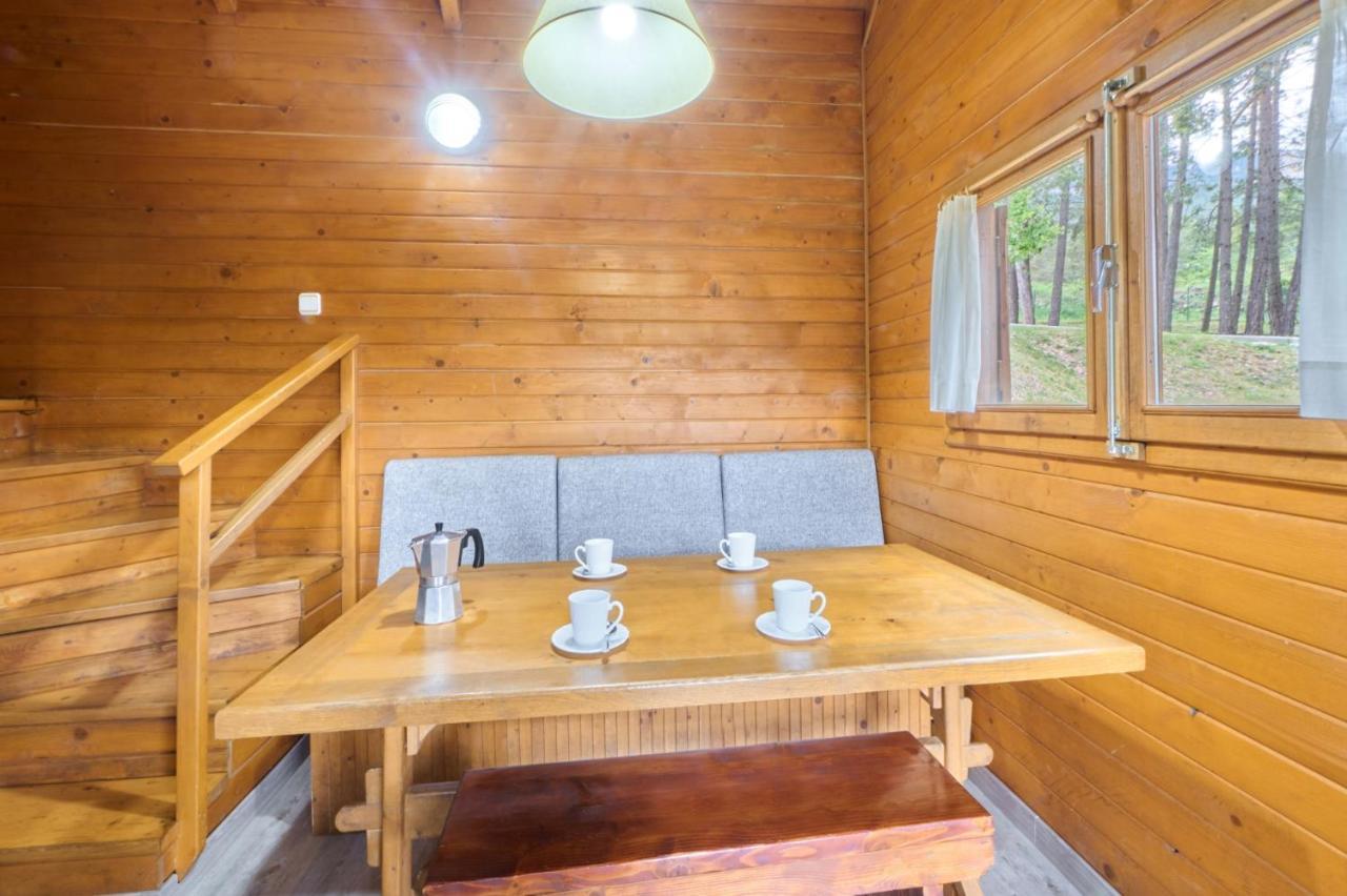Camping Fontfreda Castellar del Riu Esterno foto
