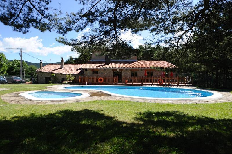 Camping Fontfreda Castellar del Riu Esterno foto